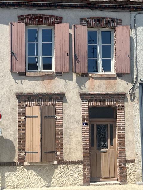 Volets battants à Montargis